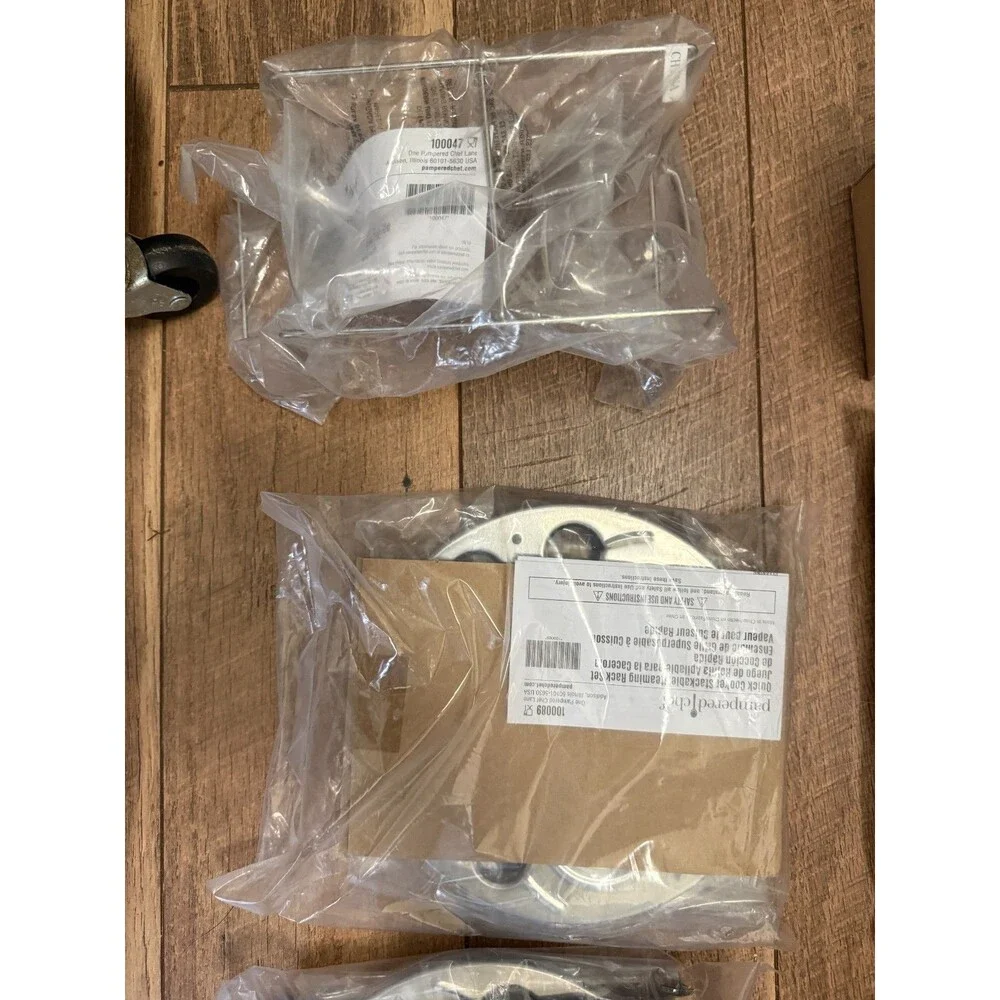 Pampered Chef Quick Cooker NEW Accessories Lot Fluted springform ceramic‎ pans